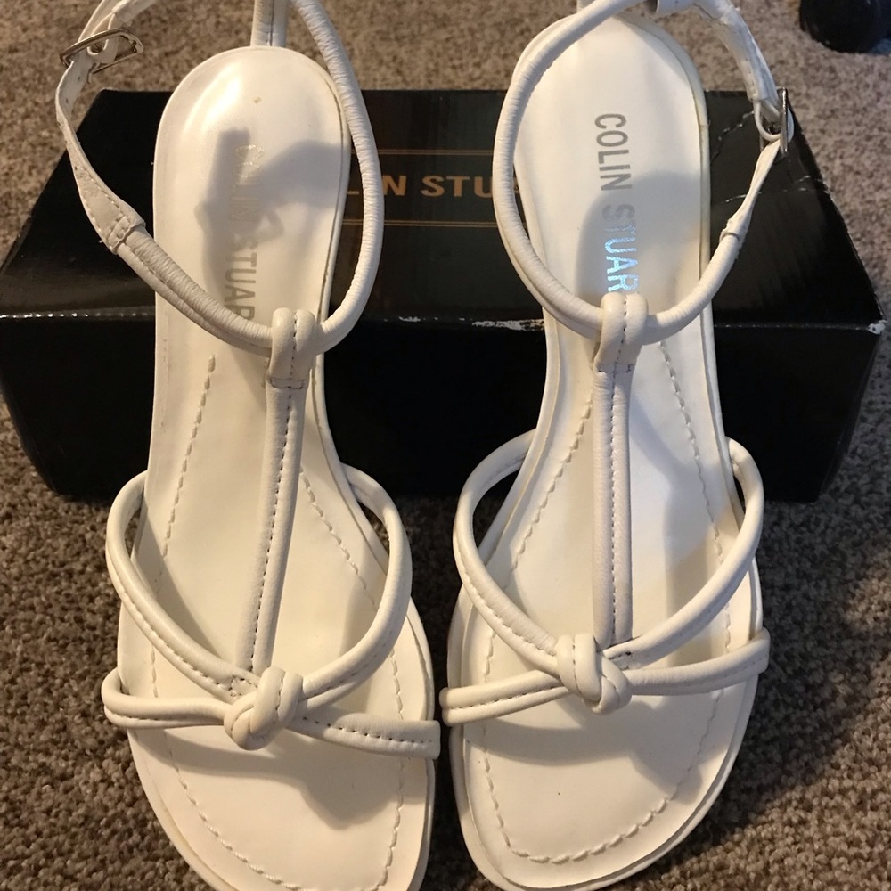 Colin Stuart white leather size 8 sandals.